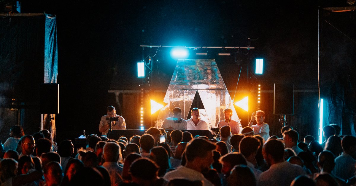 All White Party Galerie